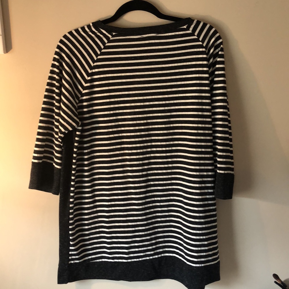 Top - Picture 2 of 3